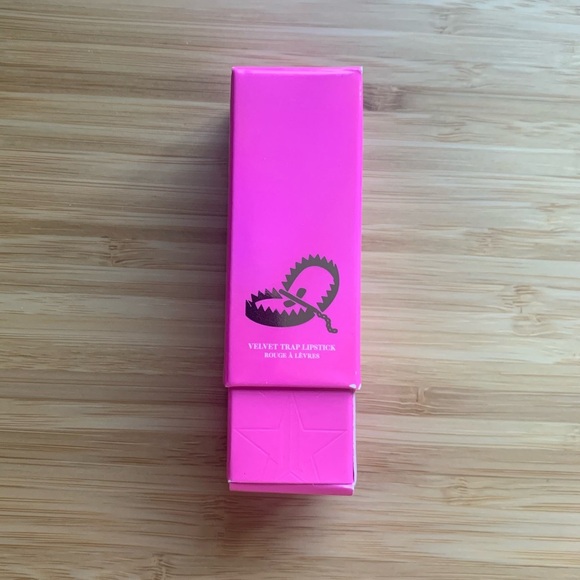 Jeffree Star Cosmetics Velvet Trap Lipstick - Holy Fashion (Soft Pink) - NWB - Picture 6 of 6